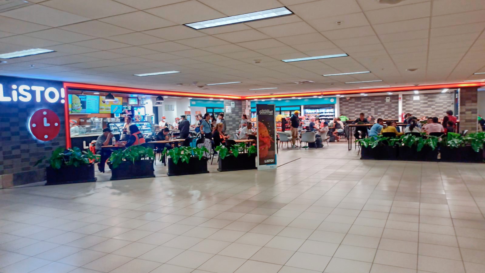 LiSTO! renueva su tienda ubicada en el aeropuerto de Lima y duplica su aforo de atención