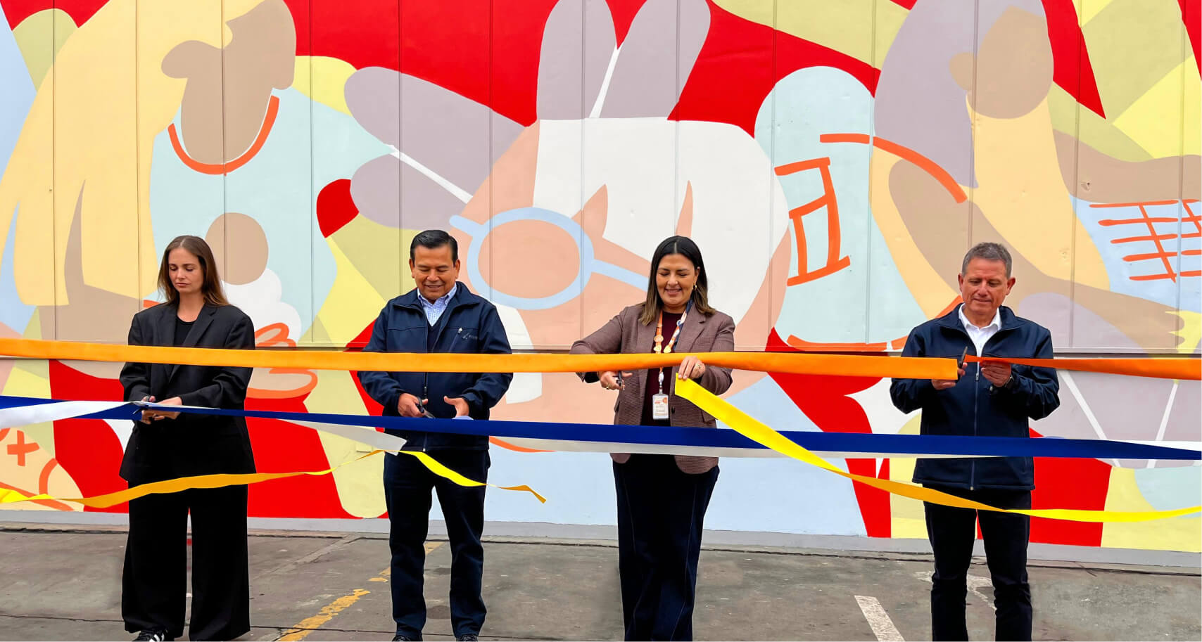 Primax inaugura mural artístico que purifica el aire y reduce nivel de contaminación